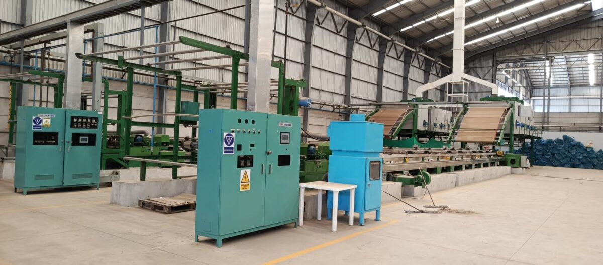 Desmontaje de maquinaria industrial textil por SCRAPEX en Guatemala