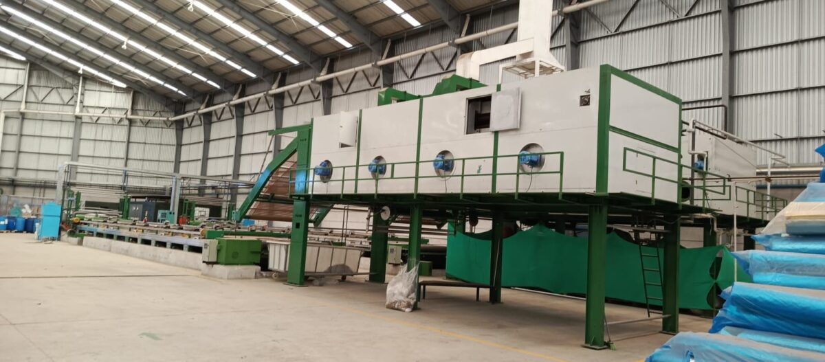 Desmontaje de maquinaria industrial textil por SCRAPEX en Guatemala